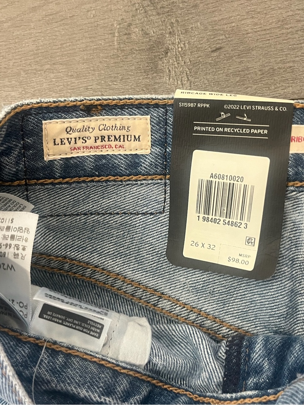 Levi’s Wide Leg Light Blue Women's Jeans - Picture 2 of 6